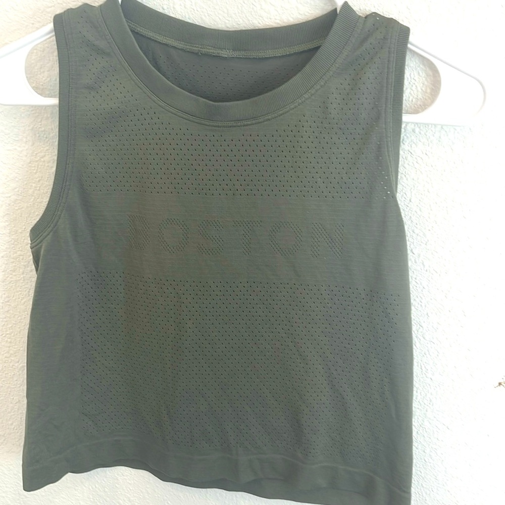 Lululemon tank top